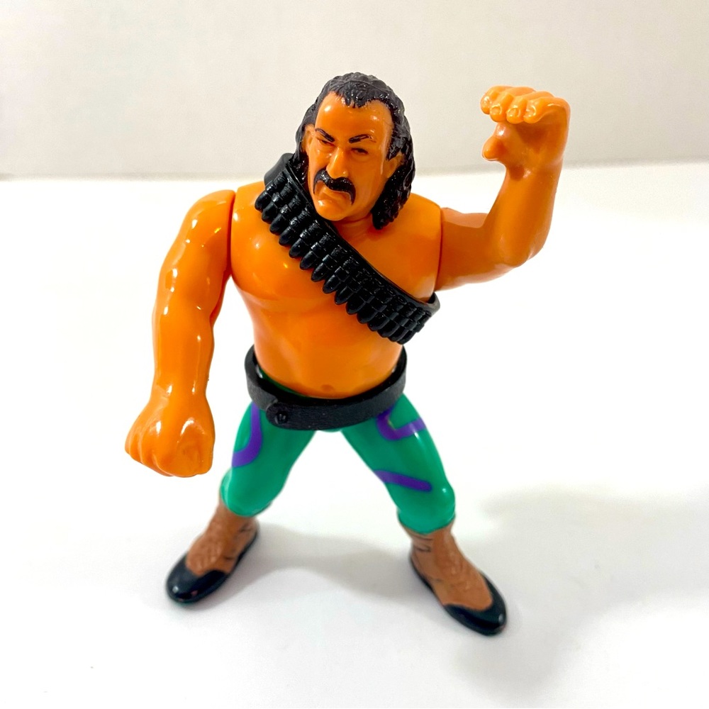 Jake the snake wrestling figure 1990 Hasbro Preowned   Some scuffs see pictures